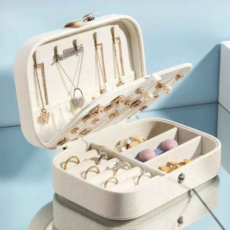Veliné Travel Jewelry Bo